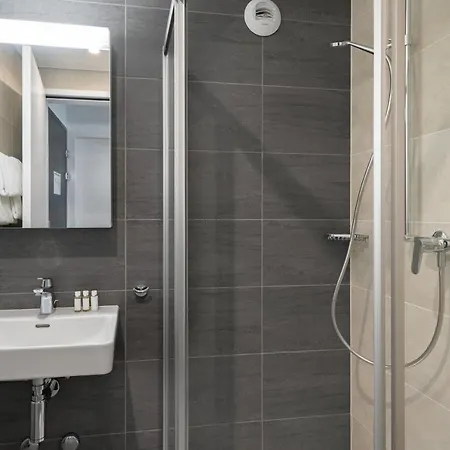 Hotel The Freddie Mercury Hotel 4*