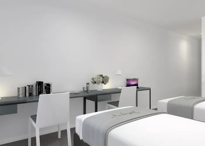 The Freddie Mercury Hotel 4* Montreux