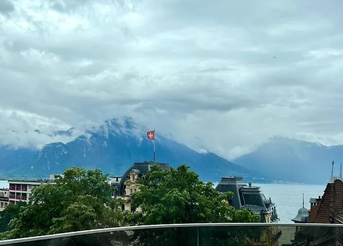 The Freddie Mercury Hotel Μοντρέ