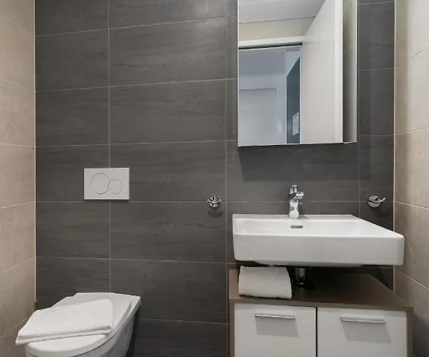 The Freddie Mercury Hotel Szálloda