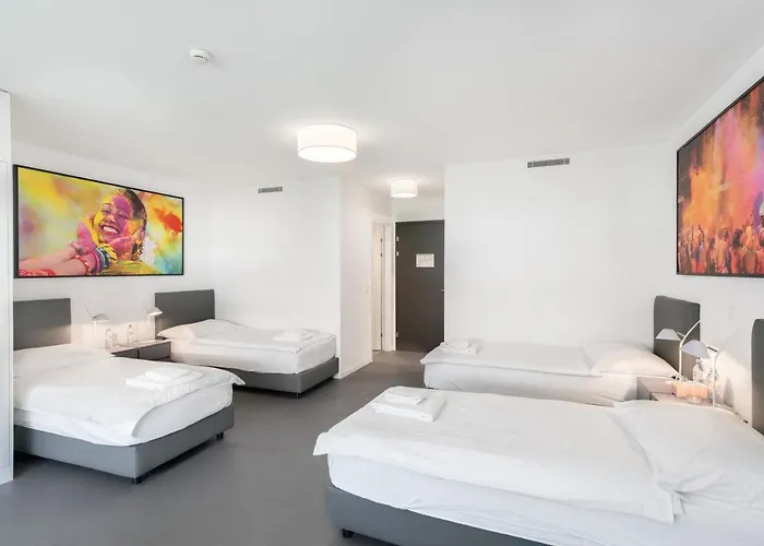 Ξενοδοχείο The Freddie Mercury Hotel