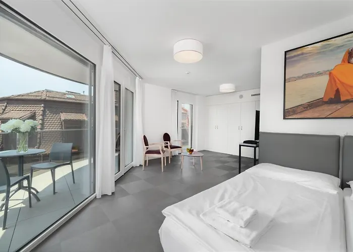 The Freddie Mercury Hotel Szálloda 4*