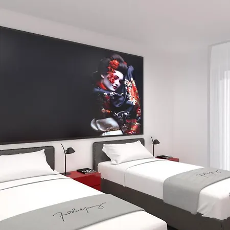 Hotel The Freddie Mercury Hotel